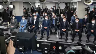 Правящая партия Южной Кореи проиграла на местных выборах