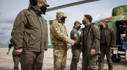 Зеленский появился на передовой в Донбассе