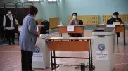 Референдум по изменению конституции и выборы депутатов идут в Кыргызстане