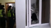 "Взял дочь в заложницы". Жительница Балхаша требует наказать экс-супруга