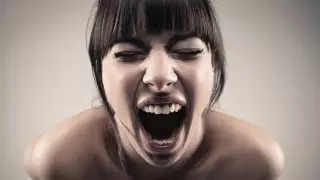 Названы 6 эмоций человека, которые передает крик