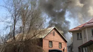 Сильный дым за Дворцом Республики напугал алматинцев