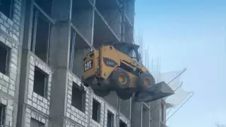 Стройку с "летающей" техникой частично победили алматинцы