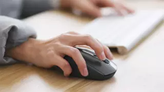 ФБР разрешили удаленно подключаться ко взломанным компьютерам