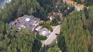 Навальный выпустил фильм о "валдайской даче Путина"