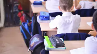 Сколько школьников заболели коронавирусом, рассказал Цой