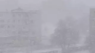 Апрельский снег засыпал город Балхаш