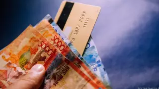 Депутат мұғалім мен дәрігерден өзге қызметкердің де жалақысын көтеруді ұсынды