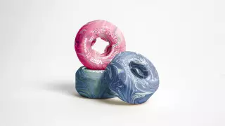 Студенты создали колеса из жвачки во Франции