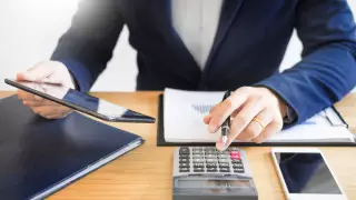 Названы крупнейшие налогоплательщики Казахстана