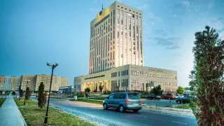 Скандал разгорается вокруг строительства поликлиники в Шымкенте