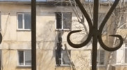Видео спасения подростка из горящей квартиры в Нур-Султане появилось в Сети