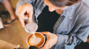 В Нур-Султане сократят время работы кафе, не участвующих в проекте Ashyq