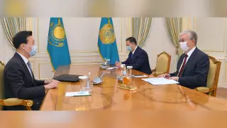 Токаев пригласил Си Цзиньпина в Казахстан
