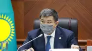 Аким Атырауской области провел совещание по вопросам вакцинации