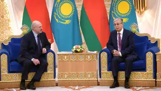 Токаев и Лукашенко обсудили наращивание взаимной торговли