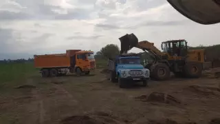 В горах Алматы снова крадут чернозем