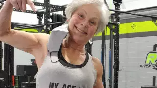 "Чувствую себя лучше, чем в 40". 71-летняя женщина установила 30 спортивных рекордов