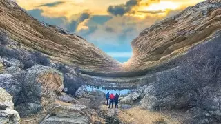 "Самый необычный водопад в Казахстане". Чем привлекает туристов урочище Тамшалы