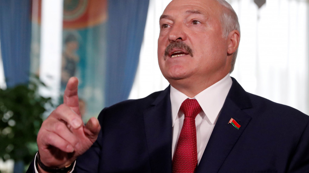 Лукашенко лишил воинских званий 80 бывших силовиков
