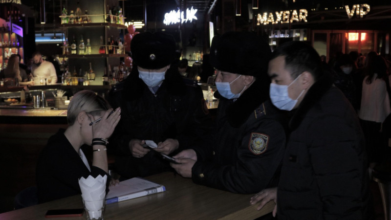 Выявлены нарушения в работе мониторинговых групп в Алматы