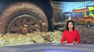 "Какой-то ужас". Врачи тащили пациента на себе, застряв в непролазной грязи в Петропавловске