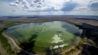 "В них невозможно утонуть". Чем привлекают туристов Райские озера близ Алматы