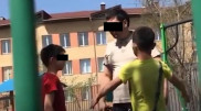 Заставившего детей драться астанчанина нашла полиция