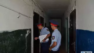 Пропавших несовершеннолетних девочек нашли в съемной квартире в Актобе