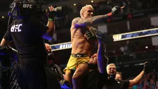 Новый чемпион UFC ответил МакГрегору
