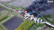Поезд с взрывоопасным грузом потерпел крушение в США