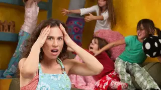 Промаркировала детей по цветам. Мать 11 детей поделилась лайфхаком