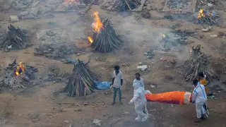 Жительница Индии очнулась за несколько минут до собственной кремации