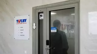 Силовики пришли с обысками к редакторам белорусского сайта TUT.BY