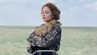 Фото актрисы Альмиры Турсын с сайгаками вызвали споры в сети