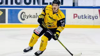 "Барыс" объявил о подписании канадского нападающего