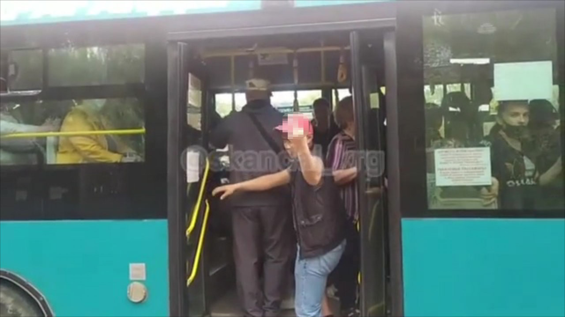 Автобусе кондуктор - порно видео на real-watch.ru