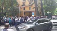 Аплодисментами и поклонами проводили в последний путь Фархата Абдраимова в Алматы