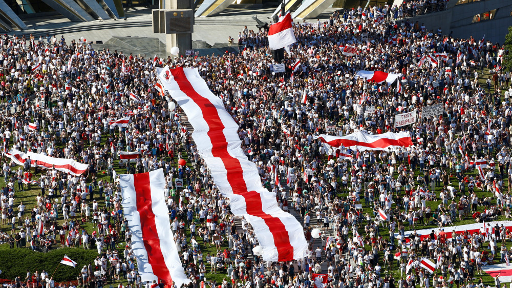 Лукашенко запретил СМИ освещать митинги в прямом эфире
