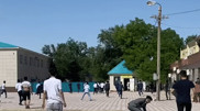 Школьники устроили массовую драку на последнем звонке в Мангистау