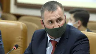 "Подставили". Экс-чиновник "с двойным гражданством" сделал заявление