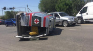 В Уральске перевернулась скорая помощь с беременной пациенткой