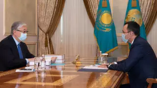 Ашимбаев доложил Токаеву о принятии ряда законов