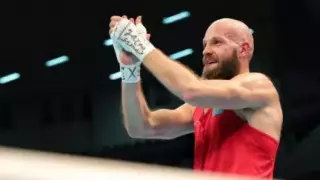 "Задачу-минимум выполнил". Василий Левит о выходе в финал ЧА по боксу