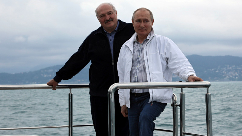 Лукашенко и Путин на яхте в Черном море. © Reuters