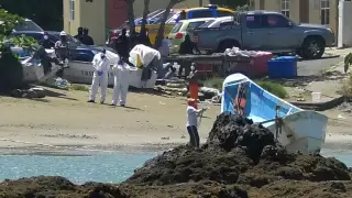 Лодку-призрак с 15 мертвецами прибило к острову в Атлантическом океане