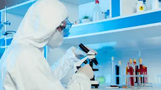 Ученый предупредил человечество об угрозе COVID-26 и COVID-32