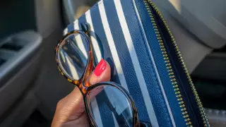 Как быстро найти потерянные вещи в такси - советы полиции