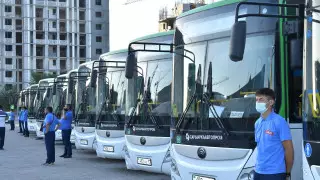 Автопарк Шымкента пополнился 100 новыми автобусами