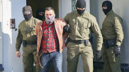 Белорусский политзаключенный пытался перерезать себе горло на суде